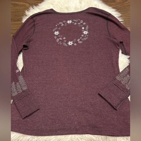 ALP N ROCK Floral Embroidered Long Sleeve Henley Shirt - Picture 6 of 11